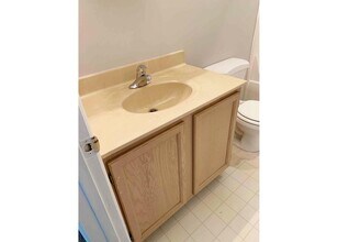 3227 Bishop St in Cincinnati, OH - Foto de edificio - Building Photo