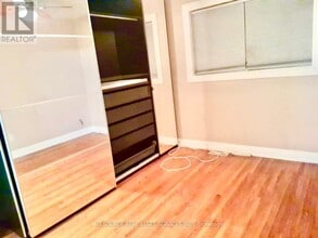 146 Langarth St W in London, ON - Building Photo - Building Photo