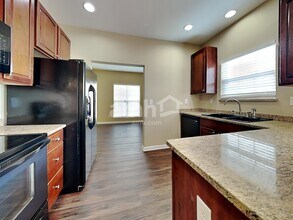 547 Rockbridge Dr in Kernersville, NC - Building Photo - Building Photo