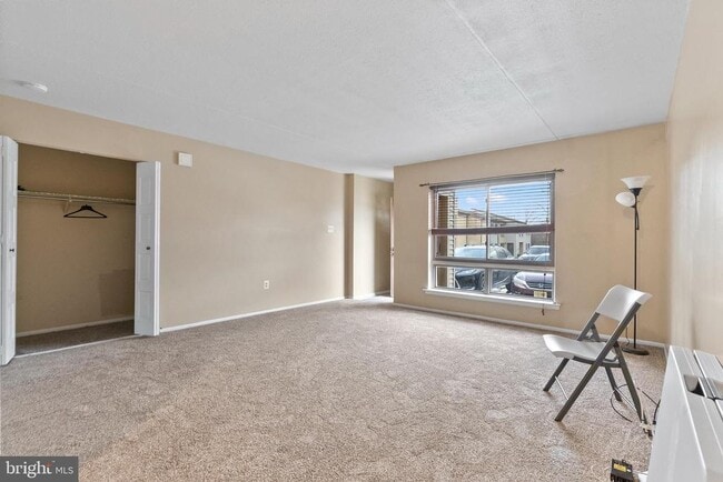 211 James Ct in Evesham, NJ - Building Photo - Building Photo