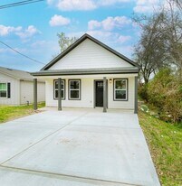 7830 Nashville St in Houston, TX - Building Photo
