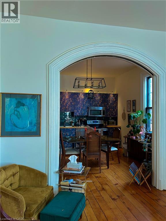 43 Pearl St S in Hamilton, ON - Building Photo - Building Photo