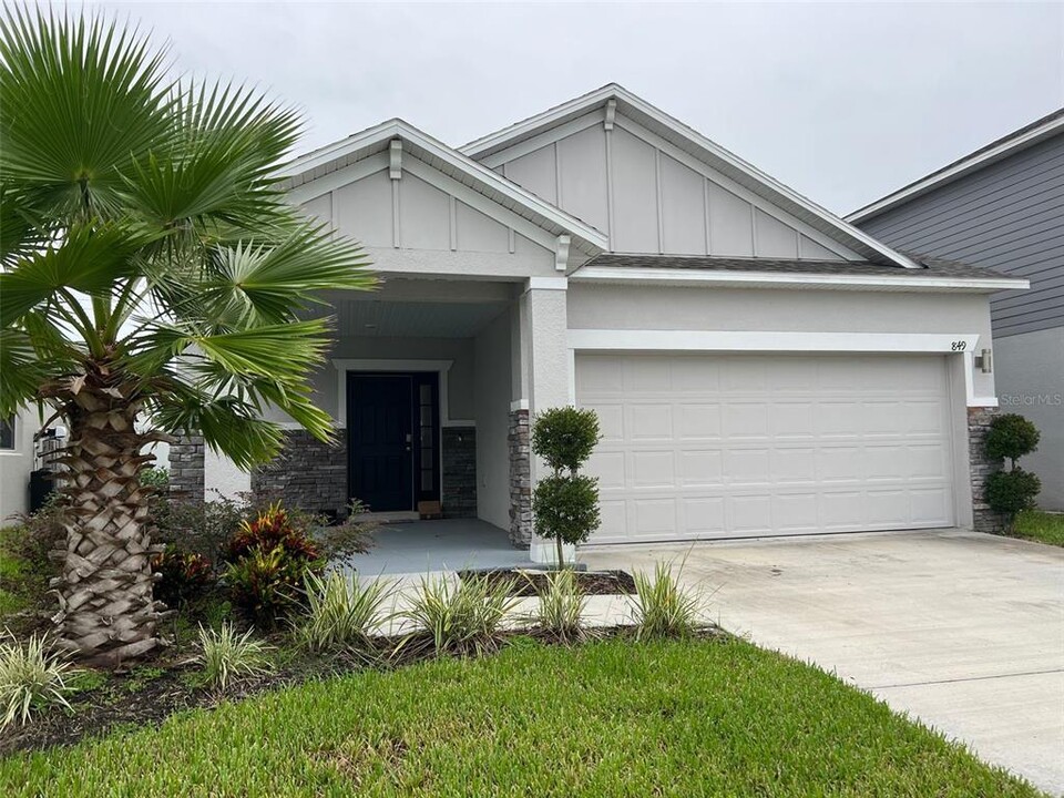 849 Boca Vista Ct in Davenport, FL - Building Photo