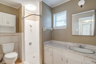 1060 S Burleson Blvd in Burleson, TX - Building Photo - Building Photo
