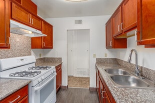 Meadowbrook in San Diego, CA - Building Photo