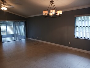 10602 Whitestone Ct in Orlando, FL - Building Photo - Building Photo