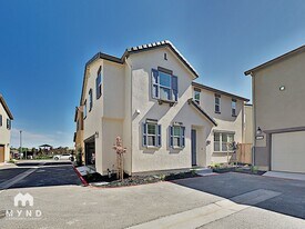 8176 Kramer Rnch Ln in Elk Grove, CA - Building Photo