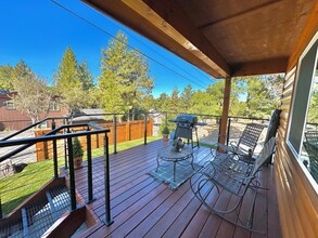 621 Villa Grove Ave in Big Bear, CA - Building Photo - Building Photo