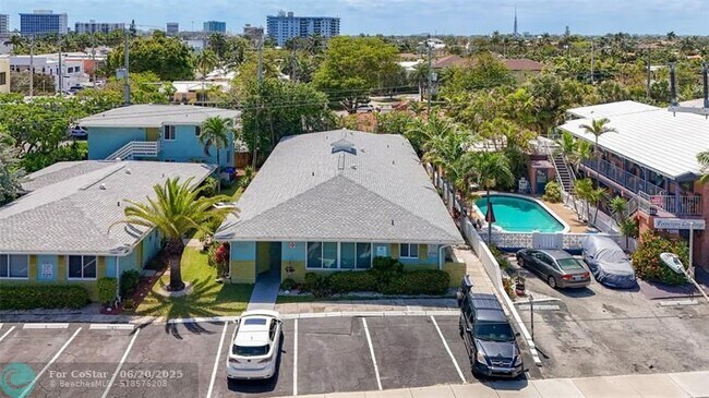 4421 Poinciana St-Unit -4 in Lauderdale-by-the-Sea, FL - Building Photo - Building Photo