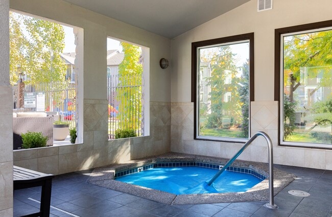 Sterling Pointe Apartments