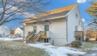 717 Fairmont in Bloomington, IL - Building Photo