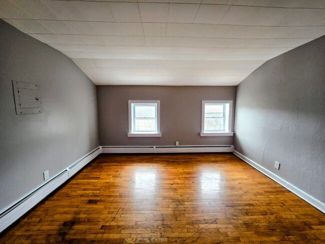 419 Front St in Catasauqua, PA - Building Photo - Building Photo