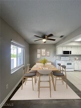 639 SE 13th Ave in Cape Coral, FL - Building Photo - Building Photo