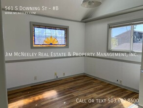 561 S Downing St in Seaside, OR - Building Photo - Building Photo