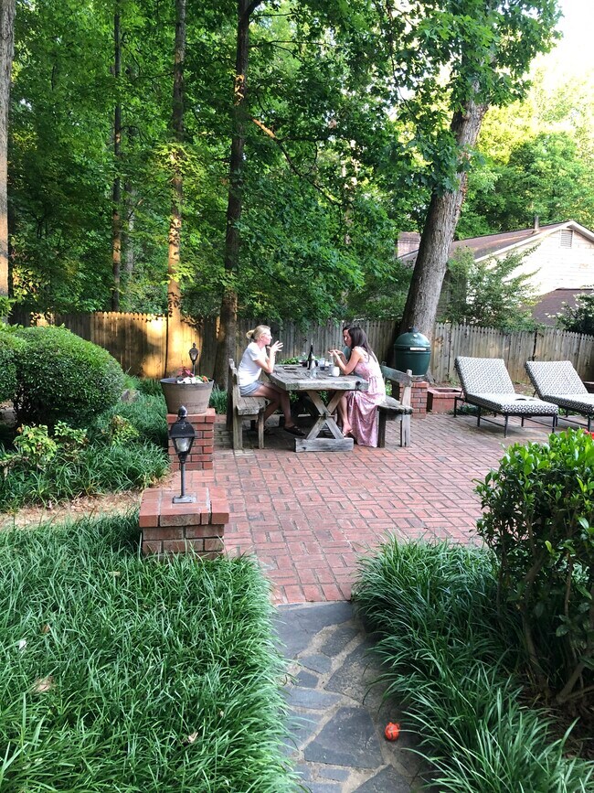 315 Dartmoor Cir in Atlanta, GA - Building Photo - Building Photo