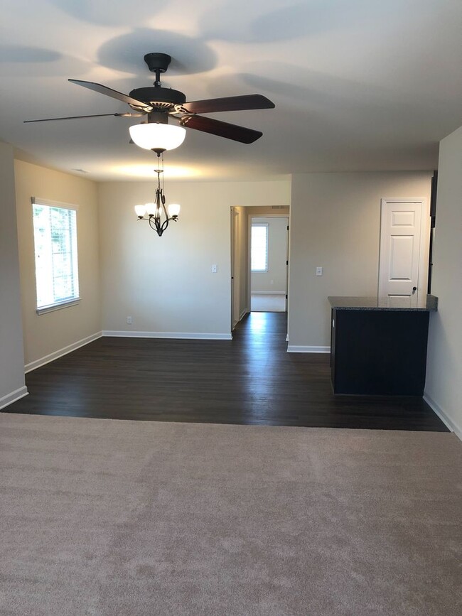 8264 Yorkshire Dr-Unit -8264 Yorkshire Drive in Utica, MI - Building Photo - Building Photo
