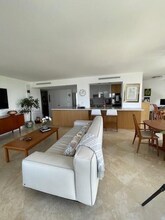 1865 Brickell Ave, Unit A1901 in Miami, FL - Building Photo - Building Photo