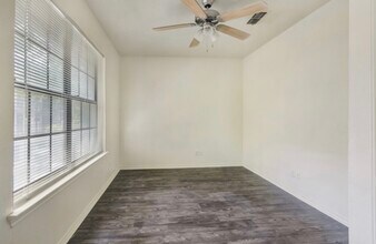 Park Place in Denton, TX - Building Photo - Building Photo