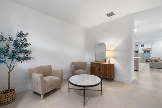 131 SW 171st Terrace in Pembroke Pines, FL - Building Photo - Building Photo