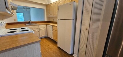 7879 Willow Spring Dr in Lake Worth, FL - Building Photo - Building Photo