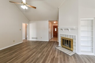 6596 E Crystal Oak Cove in Memphis, TN - Building Photo - Building Photo