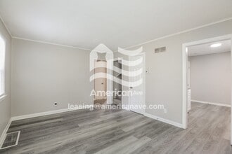 4412 Myrtle Ave in Kansas City, MO - Foto de edificio - Building Photo