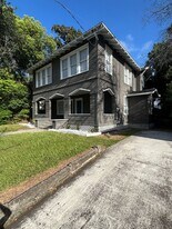 2561 Rosselle St in Jacksonville, FL - Building Photo