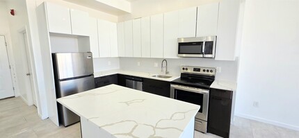 30 Howe Ave in Passaic, NJ - Building Photo - Building Photo