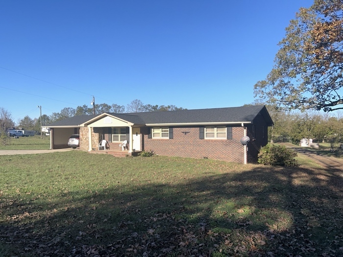 3921 Shady Grove Church Rd in Honea Path, SC - Building Photo