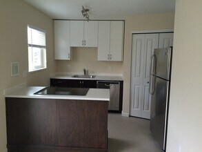 4113 SE Holgate Blvd in Portland, OR - Building Photo - Building Photo