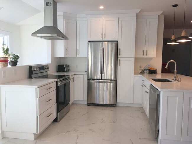 23 Vine St in Andover, MA - Building Photo - Building Photo