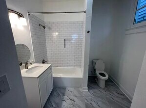 2736 Palmyra St in New Orleans, LA - Building Photo - Building Photo