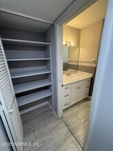 2441 Spring Park Rd in Jacksonville, FL - Building Photo - Building Photo