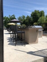 2346 Pinedale Ave in Merced, CA - Building Photo - Building Photo