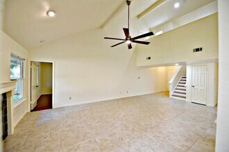 6606 Hondo Bend in Austin, TX - Building Photo - Building Photo
