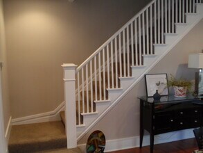 569 Lovett Ave SE in East Grand Rapids, MI - Foto de edificio - Building Photo