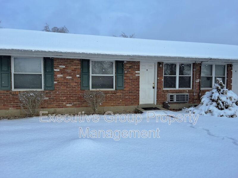 783 S Wilson Rd in Radcliff, KY - Building Photo