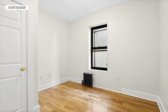 145 Borinquen Pl in Brooklyn, NY - Building Photo - Building Photo