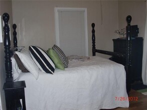 1218 N Highland Ave NE in Atlanta, GA - Building Photo - Building Photo