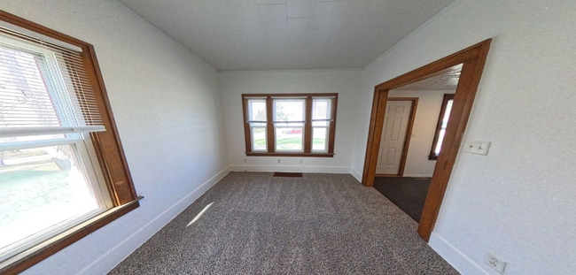 1924 Olive St in Cedar Falls, IA - Building Photo - Building Photo