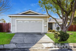 123 David Ct in Vallejo, CA - Building Photo