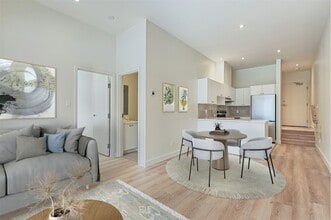 20 Antrim in Toronto, ON - Building Photo - Building Photo