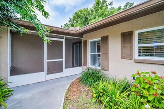 2336 Malcolm Dr in Palm Harbor, FL - Building Photo - Building Photo