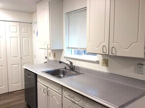 7916 Sunset Terrace Ln W in University Place, WA - Building Photo - Building Photo