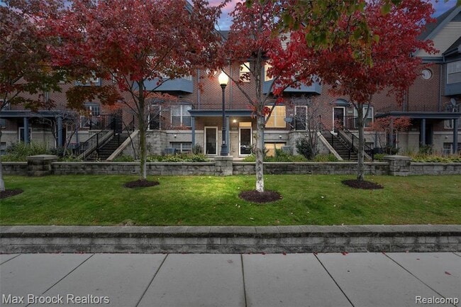 property at 2612 Woodward Ave