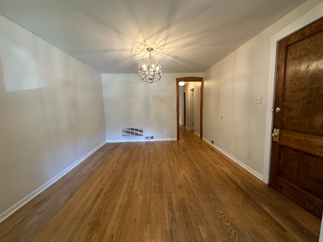 4548 N Long Ave, Unit Unit 1 in Chicago, IL - Building Photo - Building Photo