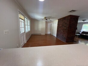 185 Sequoia Rd in Bridgeport, CT - Building Photo - Building Photo