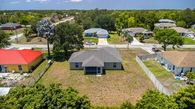 645 Dauphine Ave S in Lehigh Acres, FL - Building Photo - Building Photo