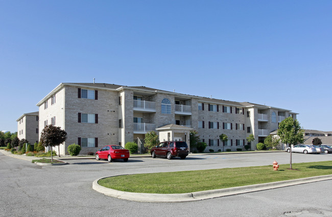 Brookstone Condominiums in Merrillville, IN - Building Photo - Building Photo