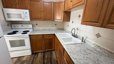 300 N James Ave in Panama City, FL - Building Photo - Building Photo